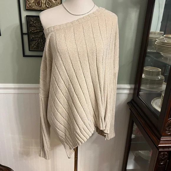 Seven7 Beige Knit Sweater - Picture 3 of 4